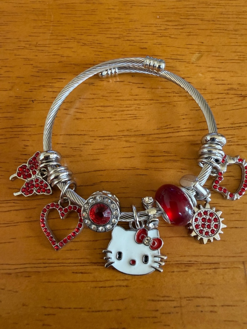 NEW Hello Kitty Red Crystal Charm Bangle Bracelet Silver Tone Sanrio Kawaii Y2K